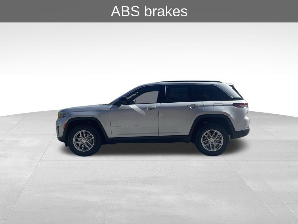 new 2025 Jeep Grand Cherokee car, priced at $31,274