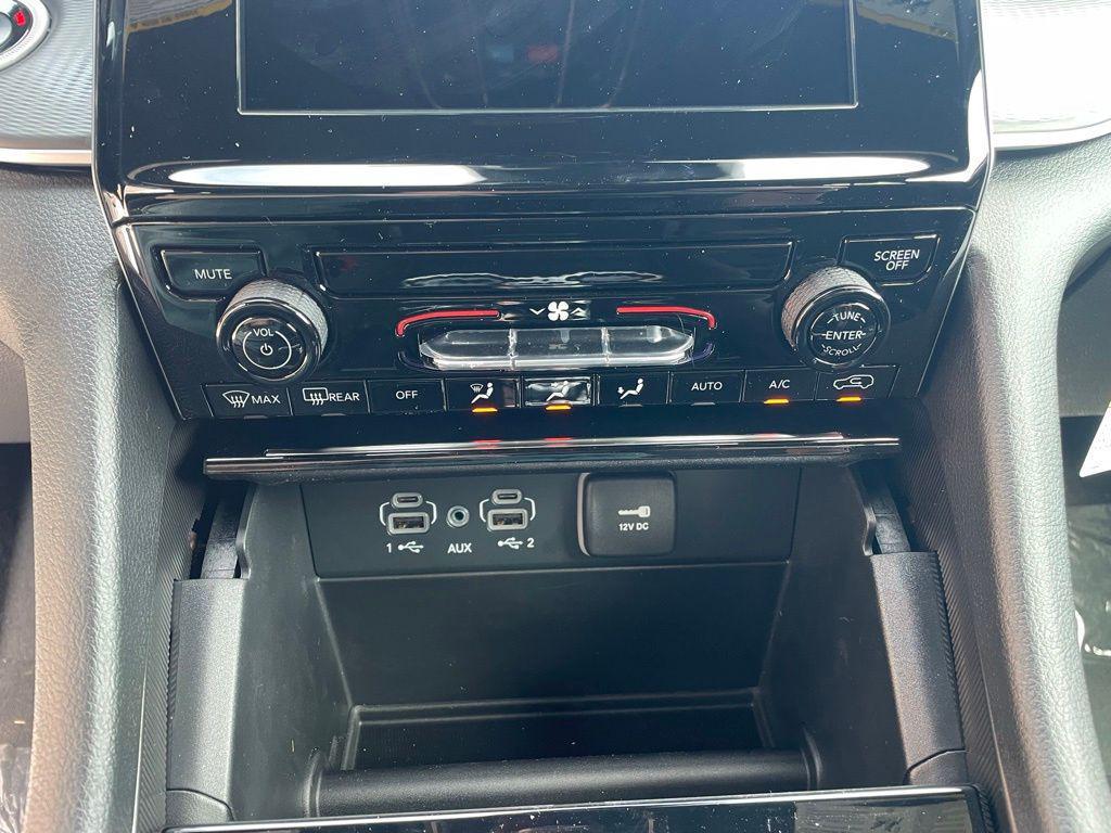 new 2025 Jeep Grand Cherokee car, priced at $33,274