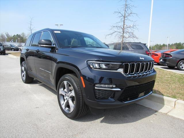 new 2024 Jeep Grand Cherokee car, priced at $46,174