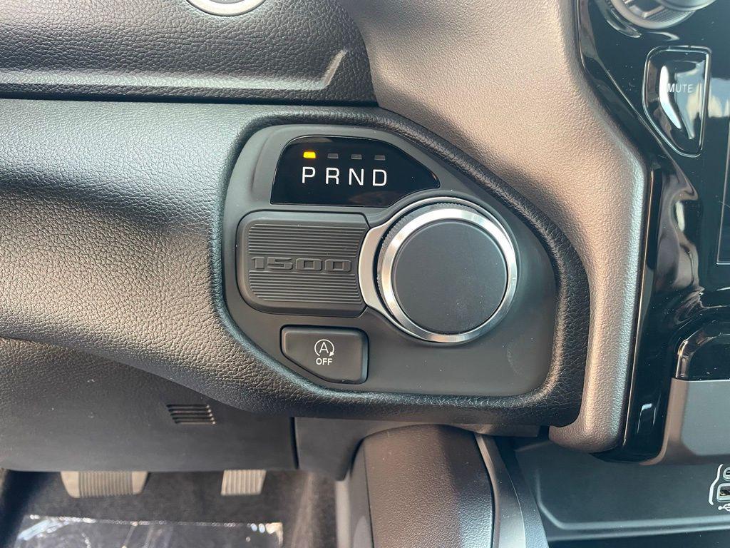new 2025 Ram 1500 car, priced at $51,361