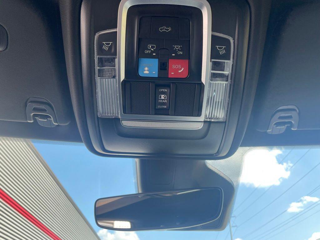 new 2025 Ram 1500 car, priced at $51,361
