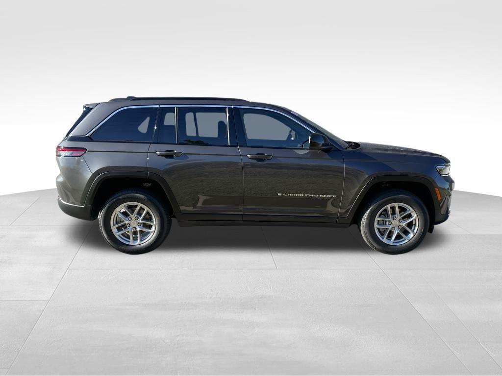 new 2025 Jeep Grand Cherokee car, priced at $35,174