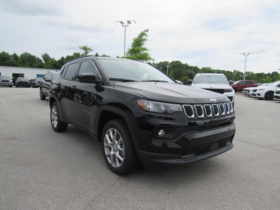 new 2024 Jeep Compass car, priced at $33,342