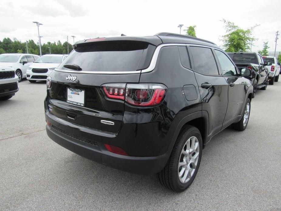 new 2024 Jeep Compass car, priced at $33,342