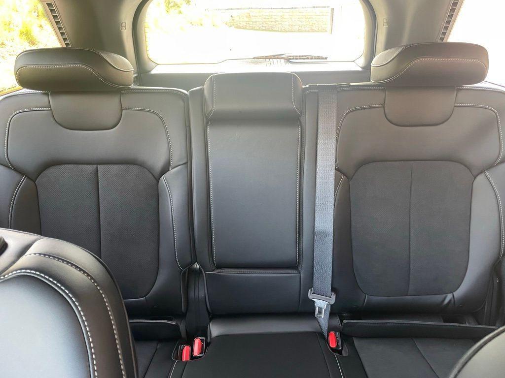 new 2025 Jeep Grand Cherokee car, priced at $37,009