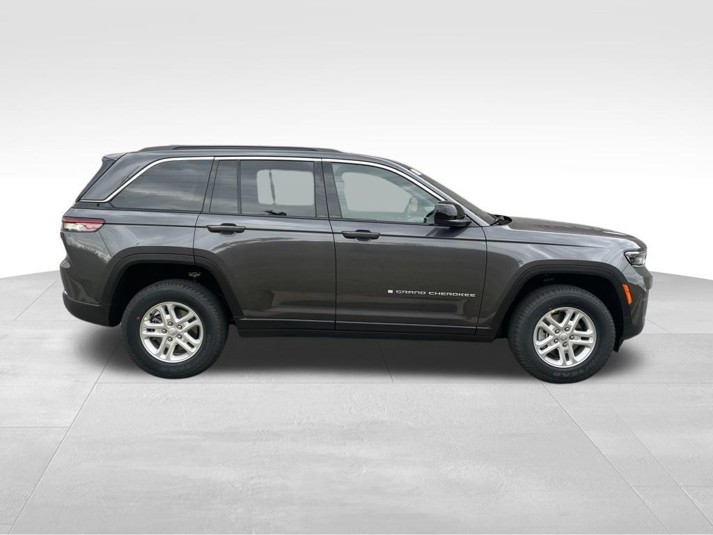 new 2025 Jeep Grand Cherokee car, priced at $34,683