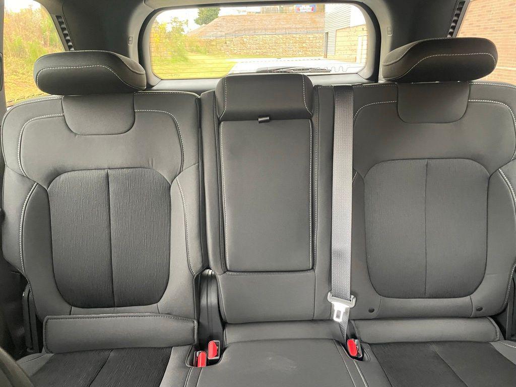 new 2025 Jeep Grand Cherokee car, priced at $34,683