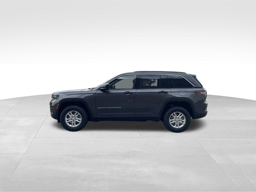 new 2025 Jeep Grand Cherokee car, priced at $34,683