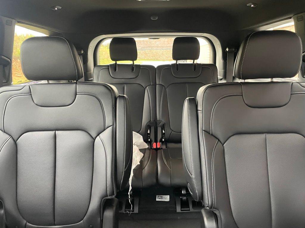 new 2025 Jeep Grand Cherokee L car, priced at $48,266