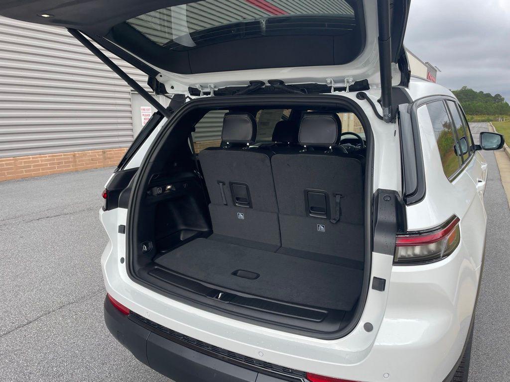 new 2025 Jeep Grand Cherokee L car, priced at $48,266