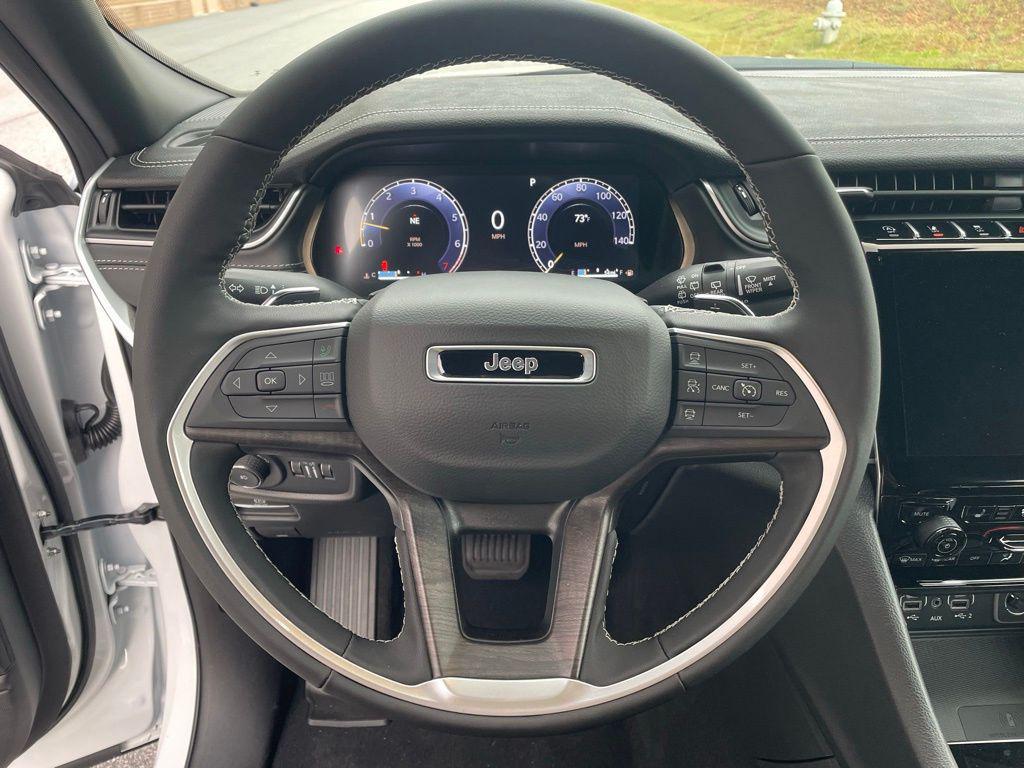 new 2025 Jeep Grand Cherokee L car, priced at $48,266