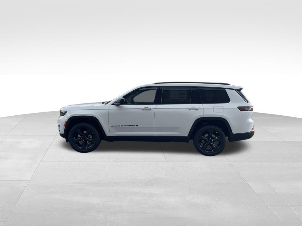 new 2025 Jeep Grand Cherokee L car, priced at $48,266
