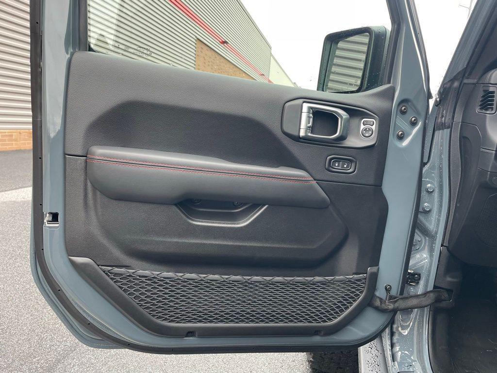 new 2026 Jeep Wrangler car, priced at $61,274