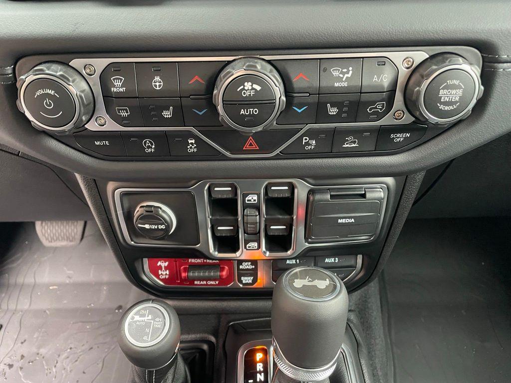 new 2026 Jeep Wrangler car, priced at $61,274