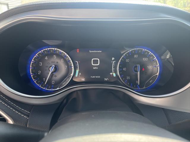 new 2025 Chrysler Pacifica car, priced at $49,571