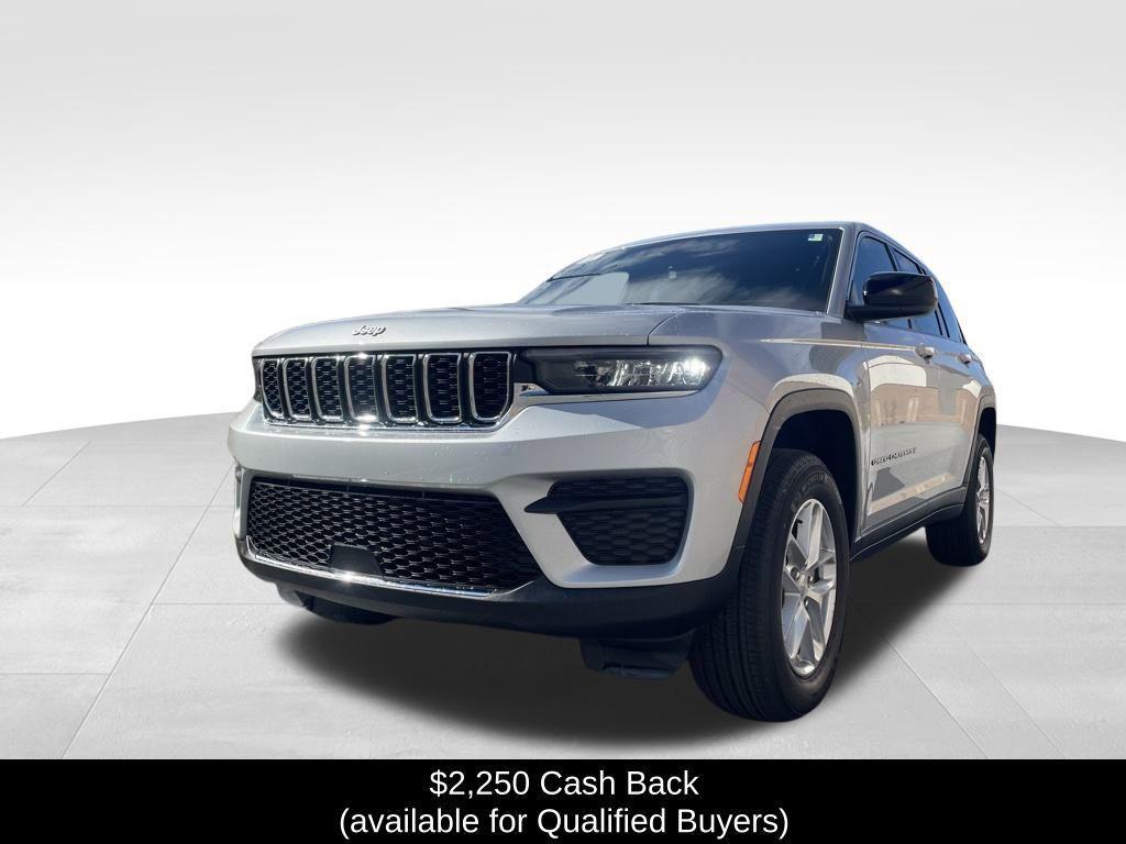 new 2025 Jeep Grand Cherokee car, priced at $39,236