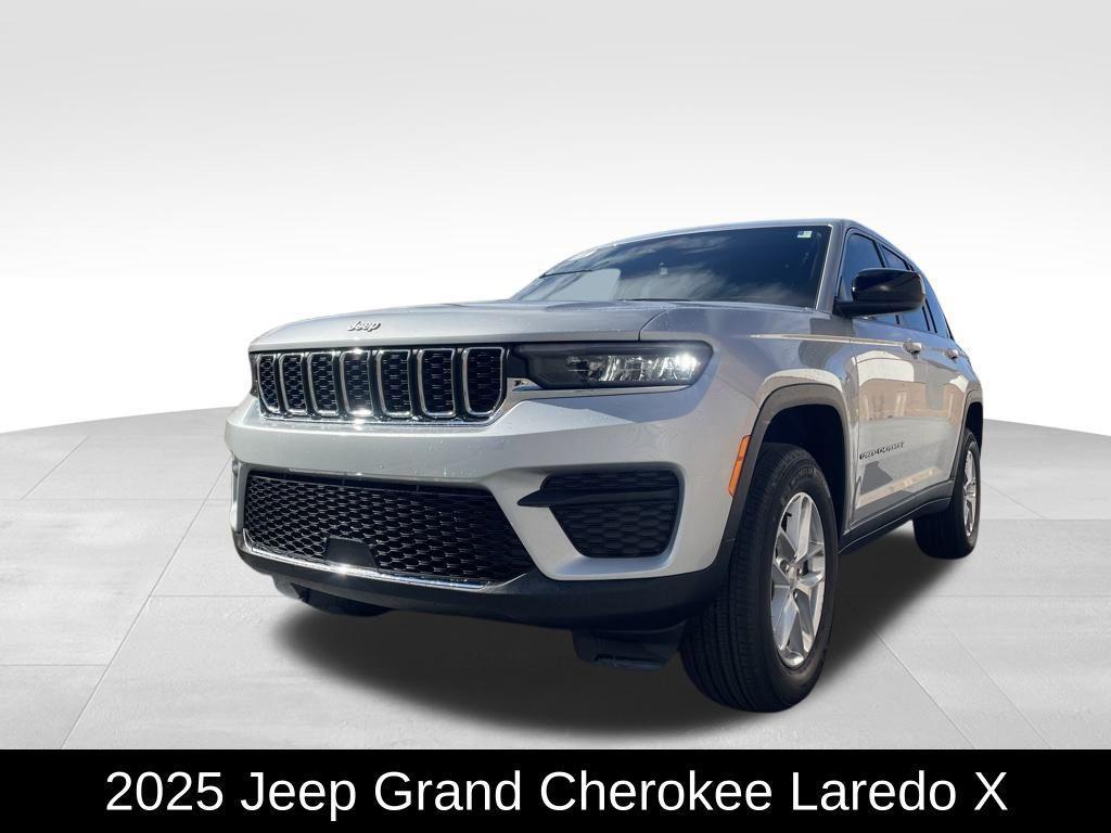 new 2025 Jeep Grand Cherokee car, priced at $36,736