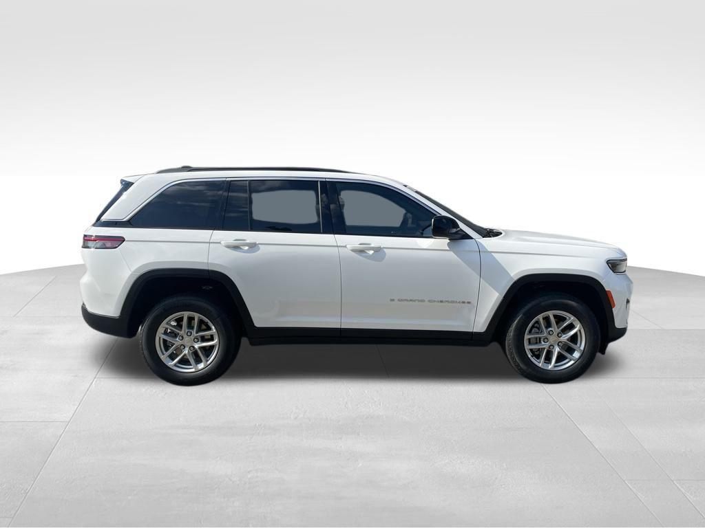 new 2025 Jeep Grand Cherokee car, priced at $35,256