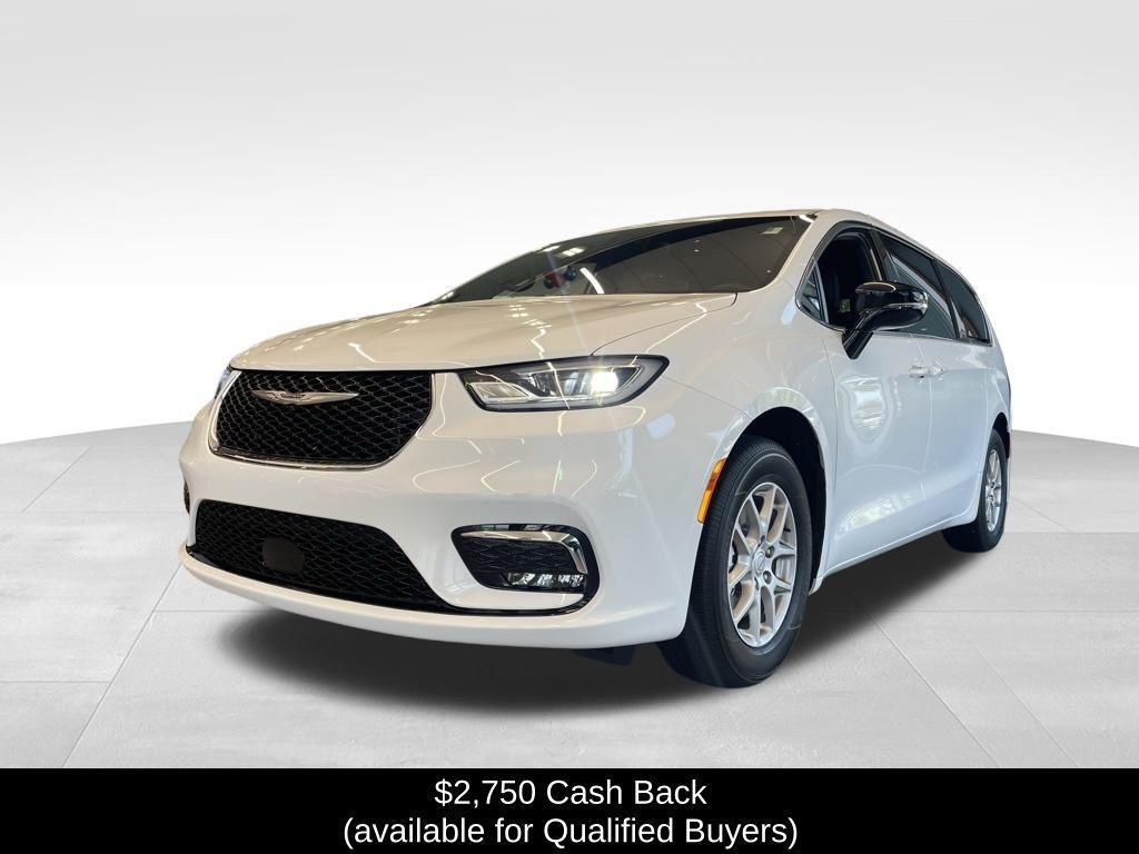 new 2026 Chrysler Pacifica car, priced at $40,705