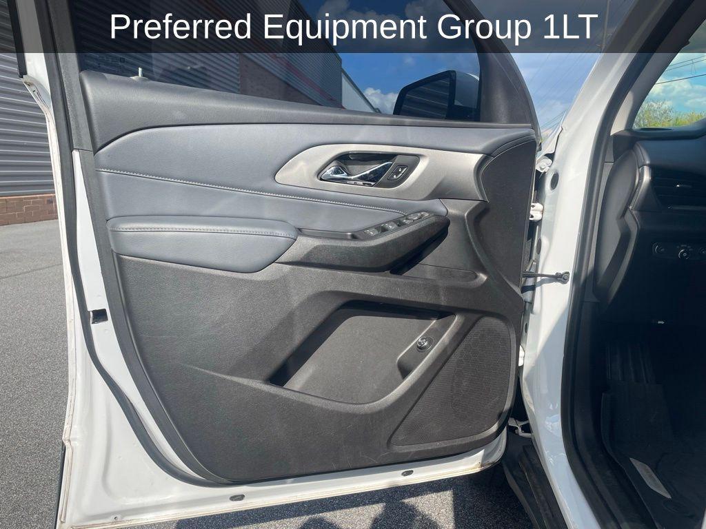 used 2019 Chevrolet Traverse car, priced at $17,346
