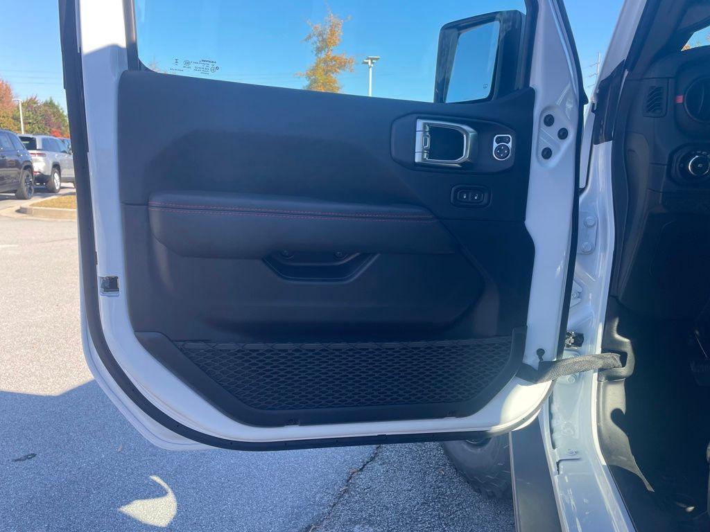 new 2026 Jeep Wrangler car, priced at $61,802