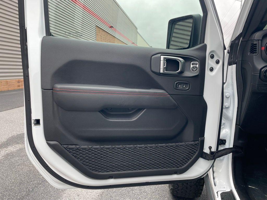 new 2026 Jeep Wrangler car, priced at $60,534