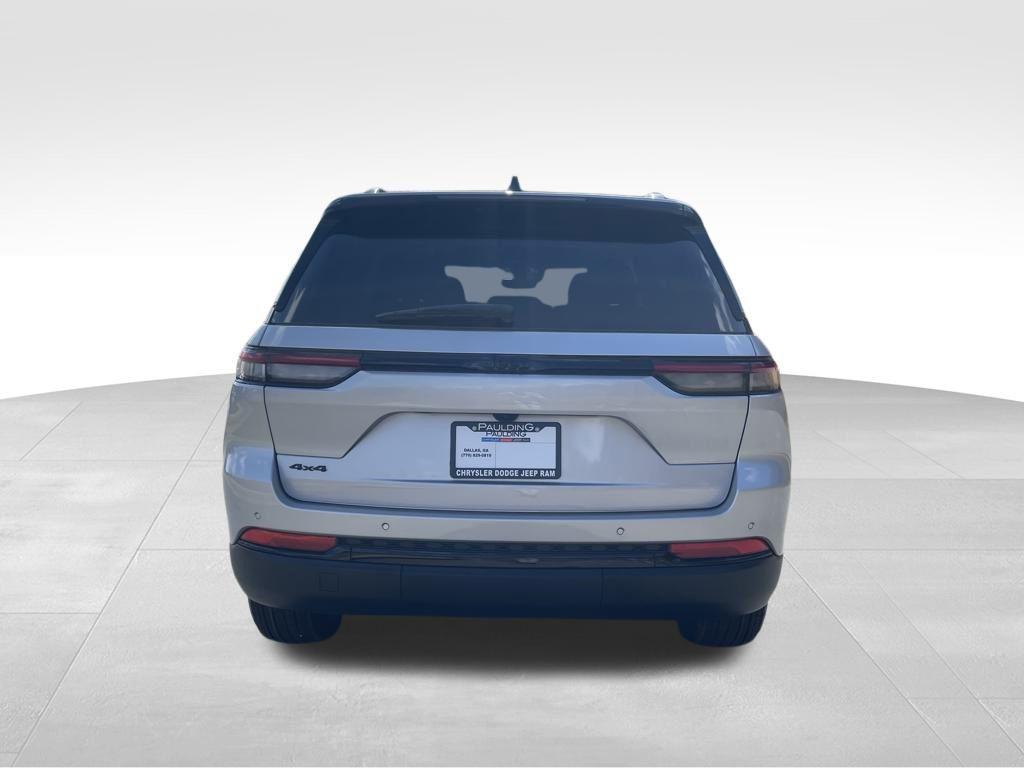 new 2025 Jeep Grand Cherokee car, priced at $39,462