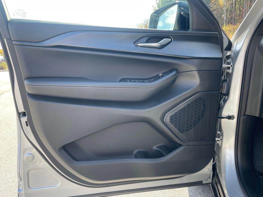 new 2025 Jeep Grand Cherokee car, priced at $39,462