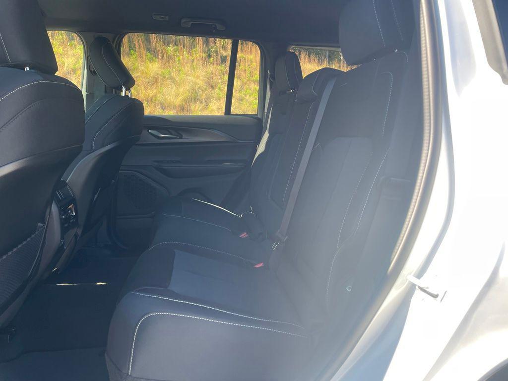 new 2025 Jeep Grand Cherokee car, priced at $35,165