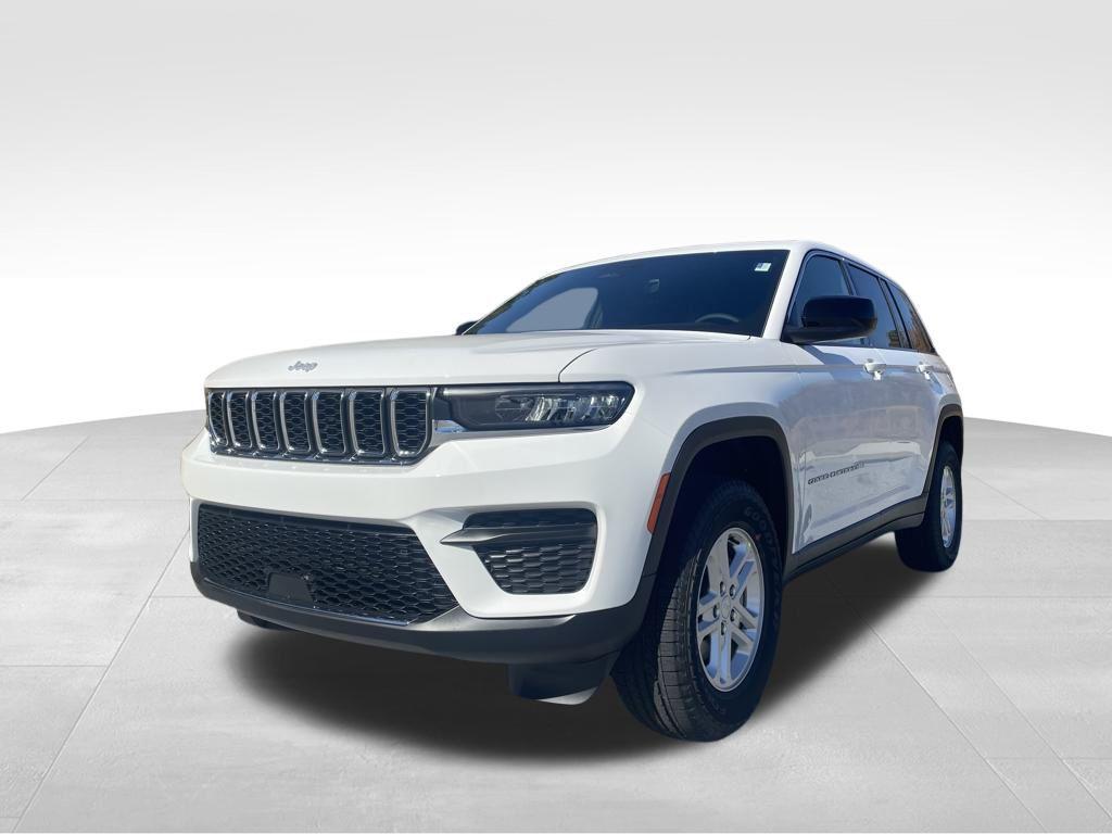 new 2025 Jeep Grand Cherokee car, priced at $35,165