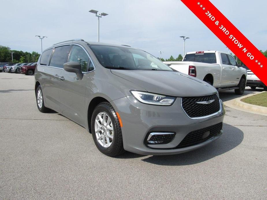 used 2021 Chrysler Pacifica car, priced at $19,994
