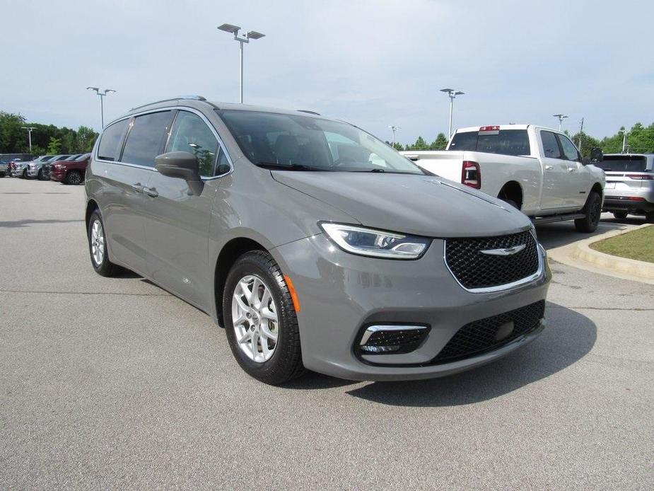 used 2021 Chrysler Pacifica car, priced at $20,500