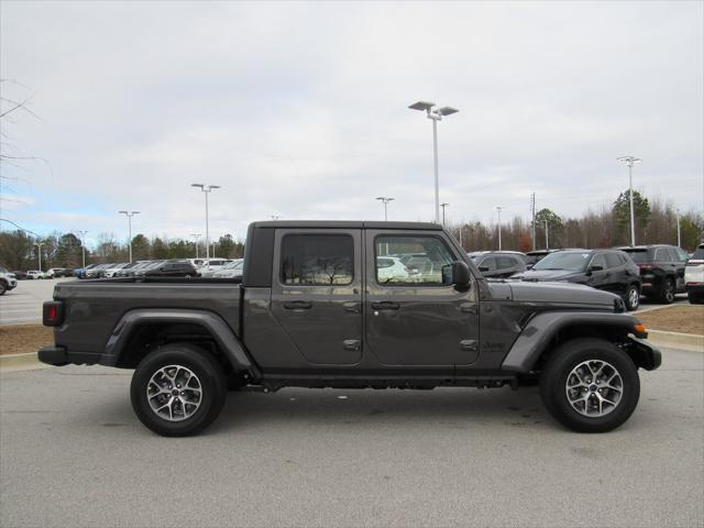 new 2024 Jeep Gladiator car, priced at $44,357