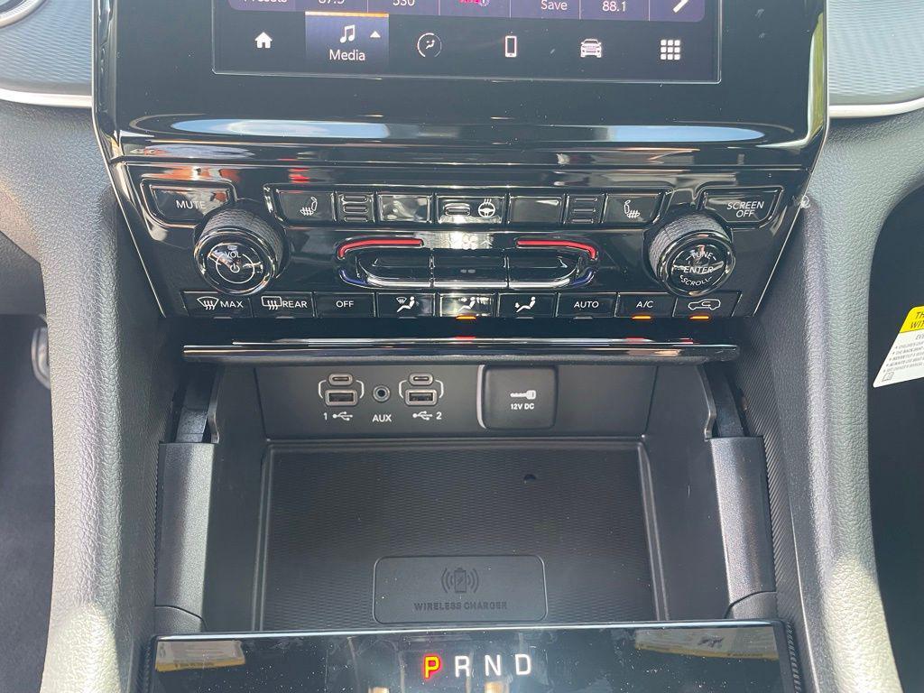 new 2025 Jeep Grand Cherokee car, priced at $38,218