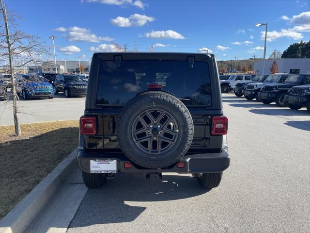 new 2025 Jeep Wrangler car, priced at $48,594