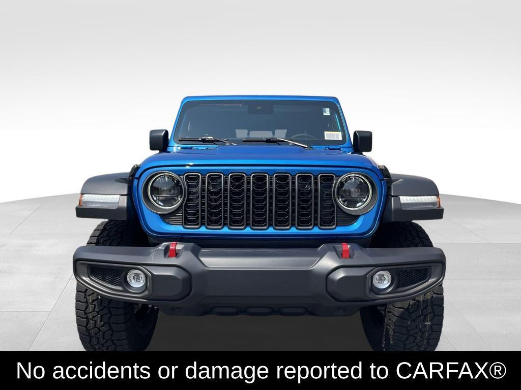 new 2025 Jeep Gladiator car, priced at $43,666