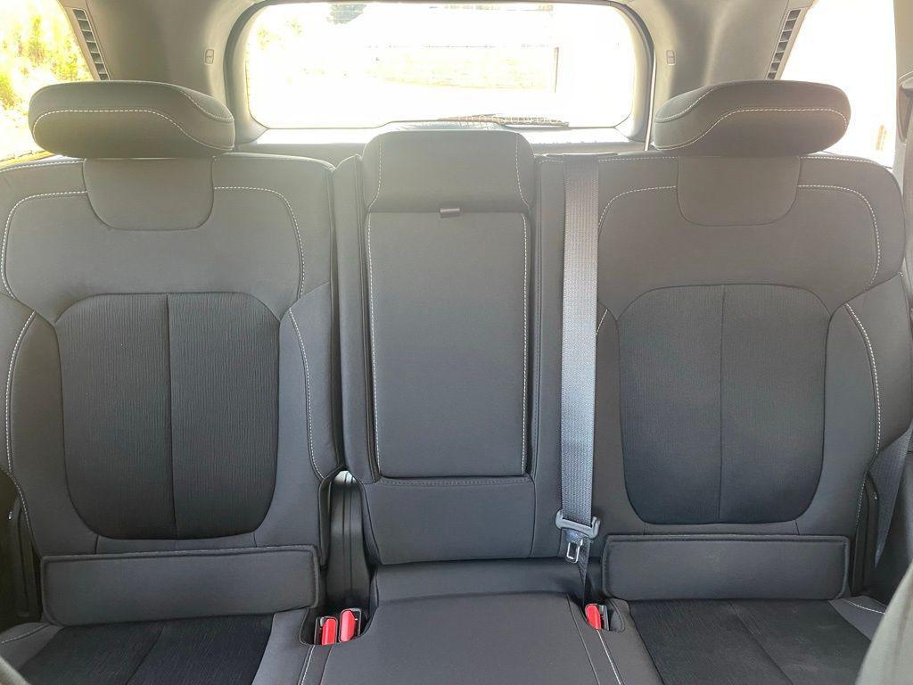 new 2025 Jeep Grand Cherokee car, priced at $35,256