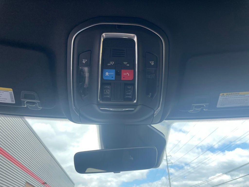new 2025 Jeep Grand Cherokee car, priced at $35,774