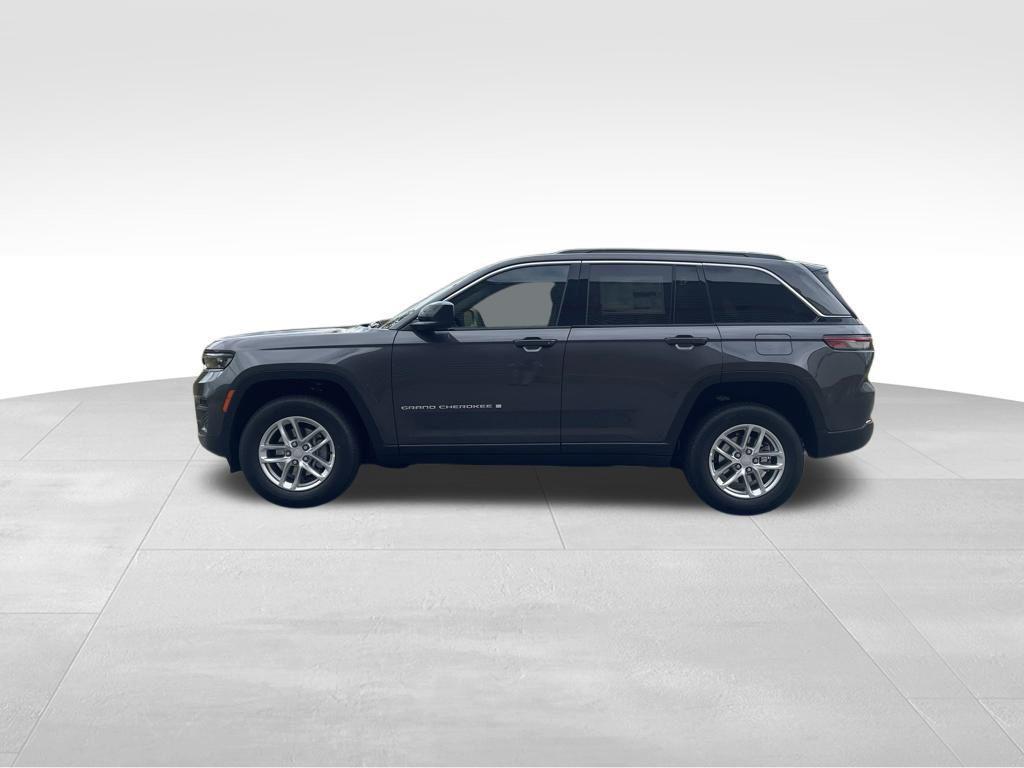 new 2025 Jeep Grand Cherokee car, priced at $35,774