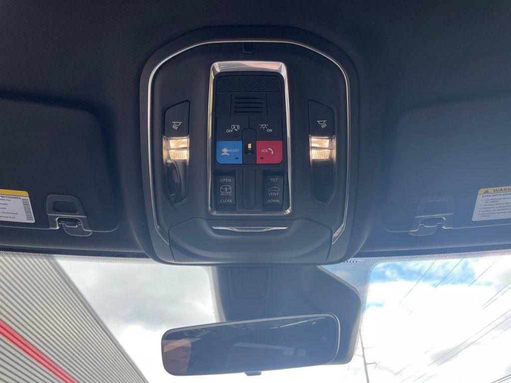 new 2025 Jeep Grand Cherokee L car, priced at $39,106