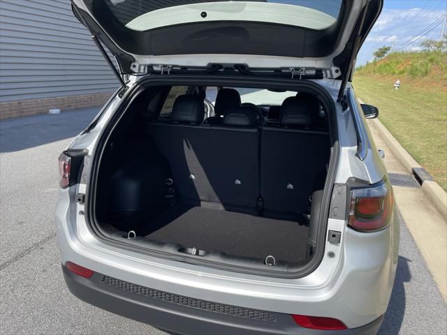 new 2025 Jeep Compass car, priced at $26,547
