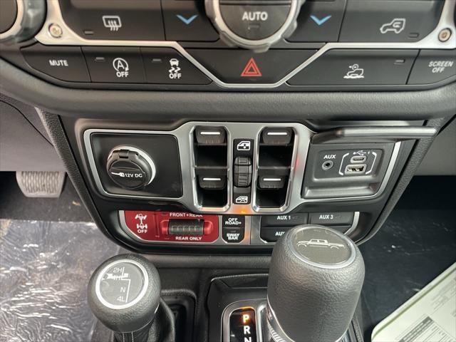 new 2025 Jeep Gladiator car, priced at $47,430