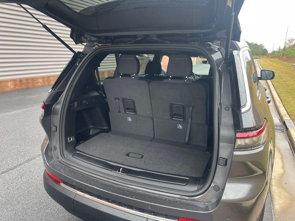 new 2025 Jeep Grand Cherokee L car, priced at $35,206