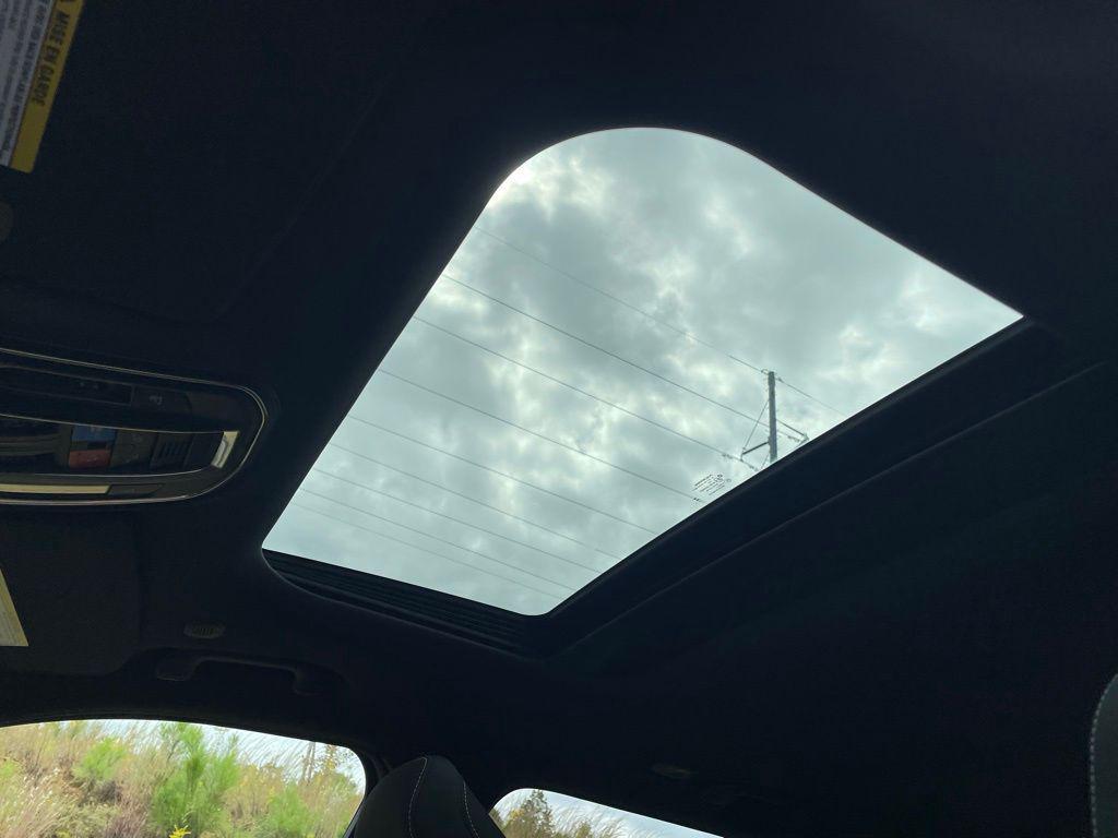 new 2025 Jeep Grand Cherokee car, priced at $33,174