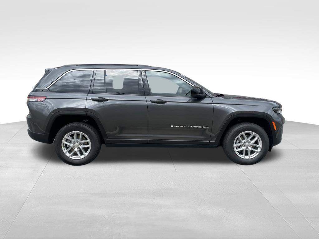 new 2025 Jeep Grand Cherokee car, priced at $33,174