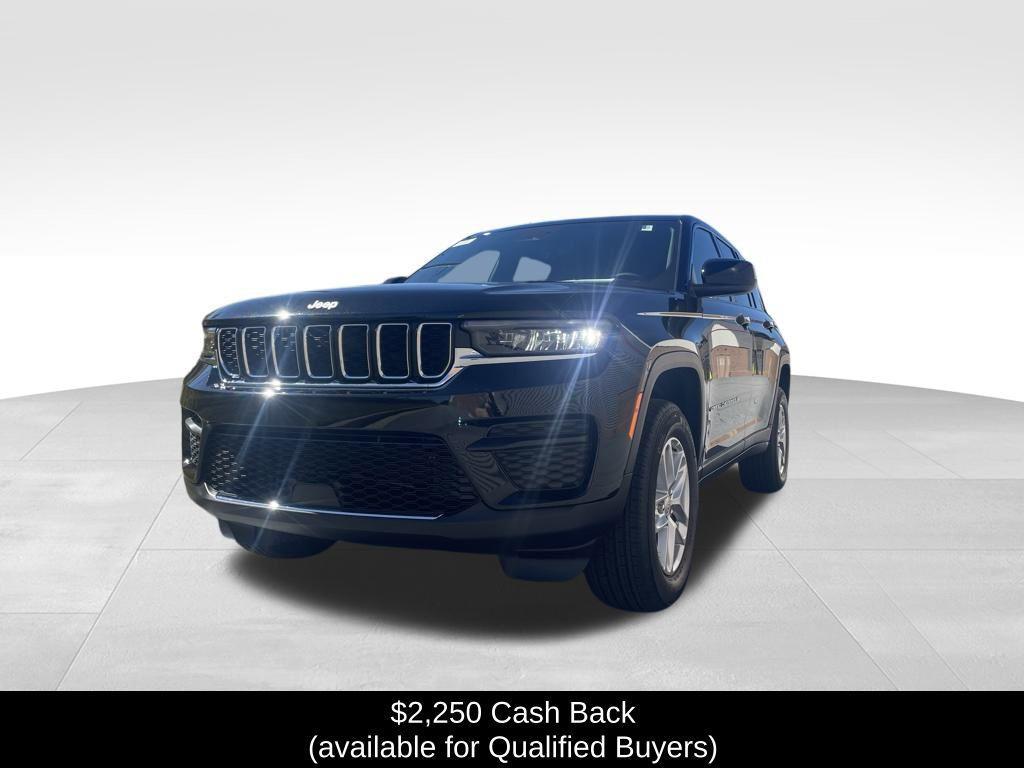 new 2025 Jeep Grand Cherokee car, priced at $37,336