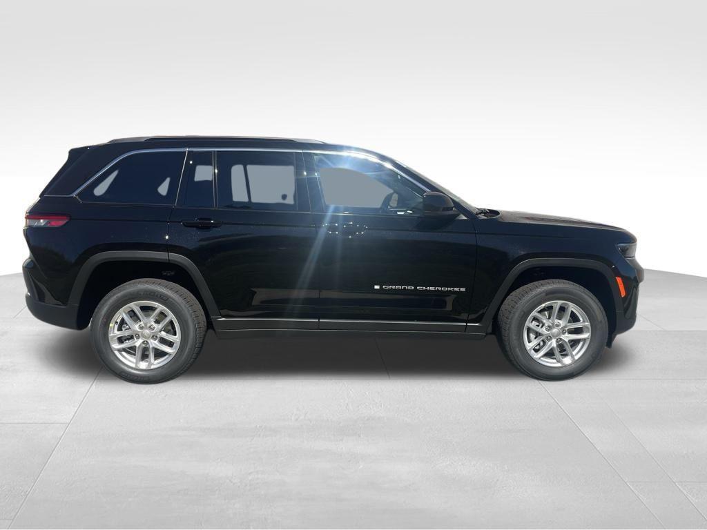 new 2025 Jeep Grand Cherokee car, priced at $37,336