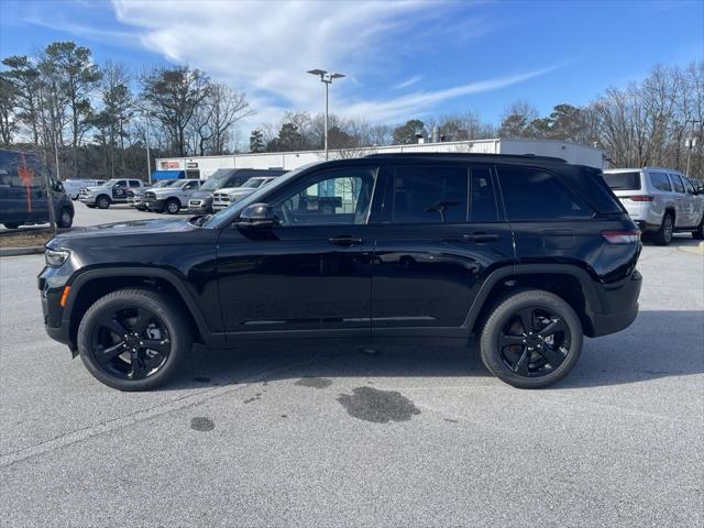 new 2025 Jeep Grand Cherokee car, priced at $51,882