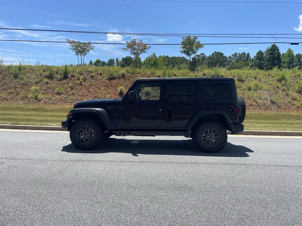 new 2025 Jeep Wrangler car, priced at $42,579