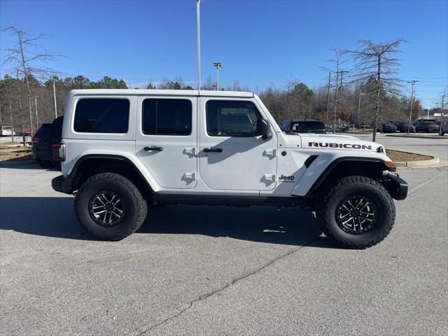 new 2025 Jeep Wrangler car, priced at $61,404